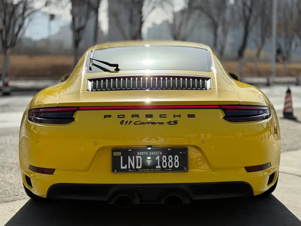 Porsche 911 2016 Carrera 4 3.0T купить на сайте DeffCars