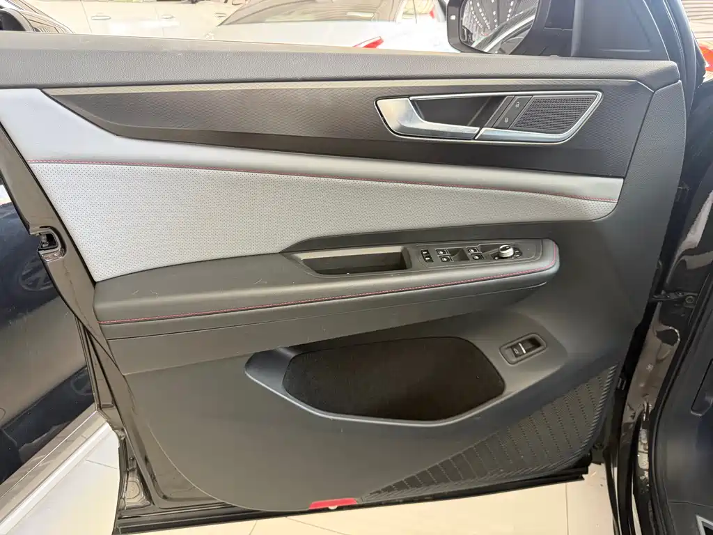 Touron 2021 Touron X 380TSI four-wheel drive luxury version купить на сайте DeffCars