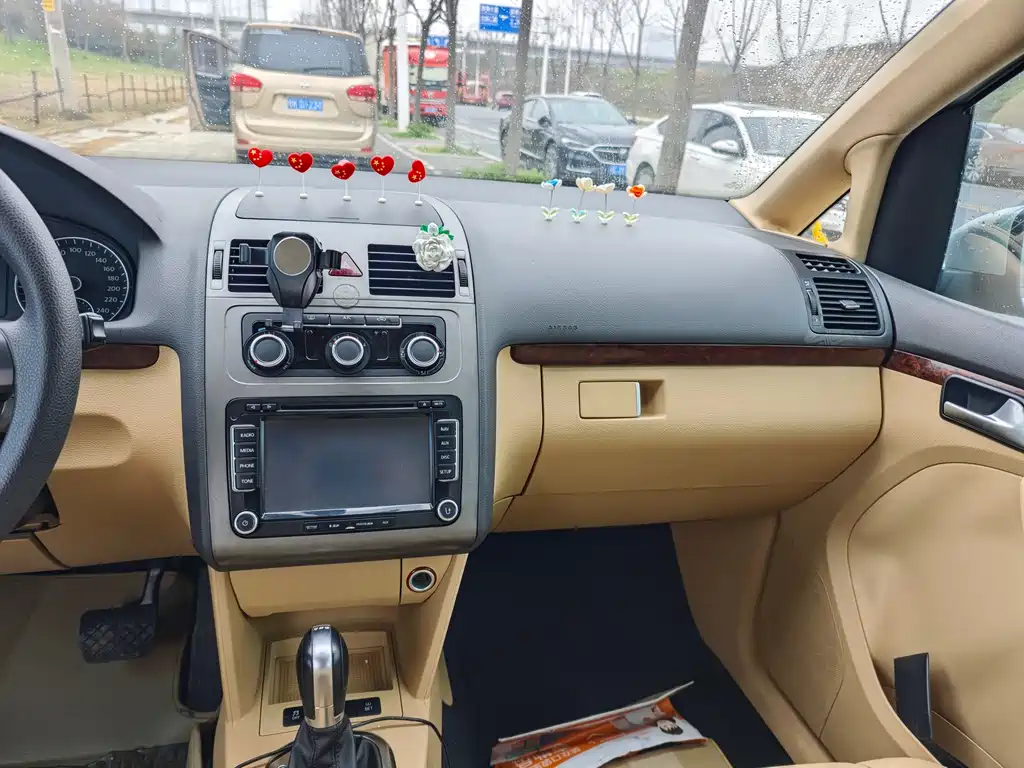 Touran 2013 1.4T DSG comfort version 5 seats купить на сайте DeffCars