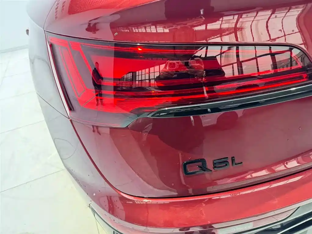 Audi Q5L Sportback 2022 40 TFSI luxury model купить на сайте DeffCars