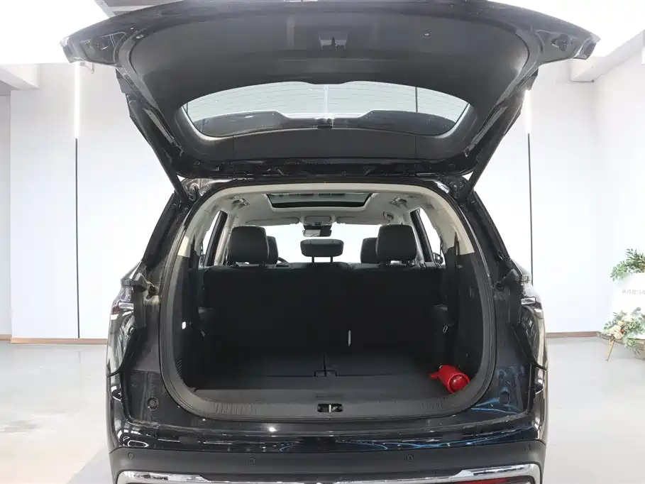 Hongqi HS7 PHEV 2024 2.0T PHEV four-wheel drive Qichang version 7 seats купить на сайте DeffCars