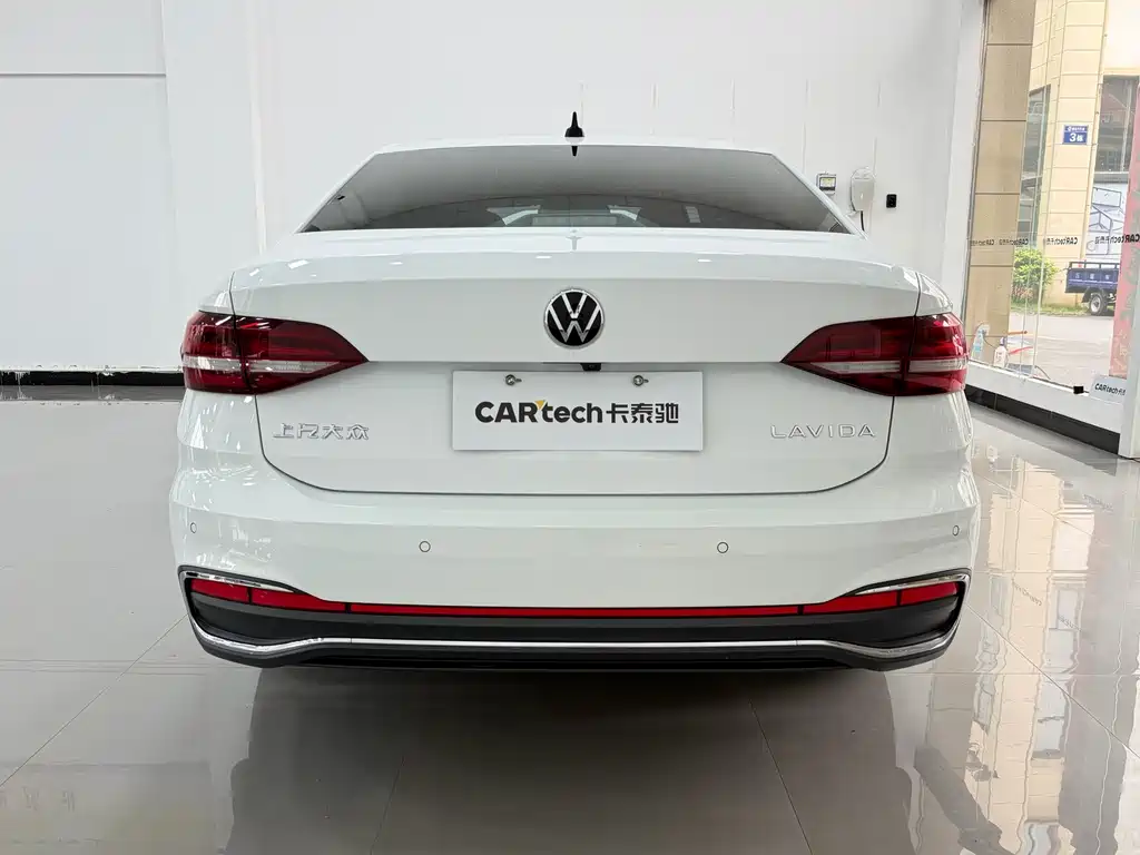 Lavida 2023 1.5L automatic 5 million version купить на сайте DeffCars