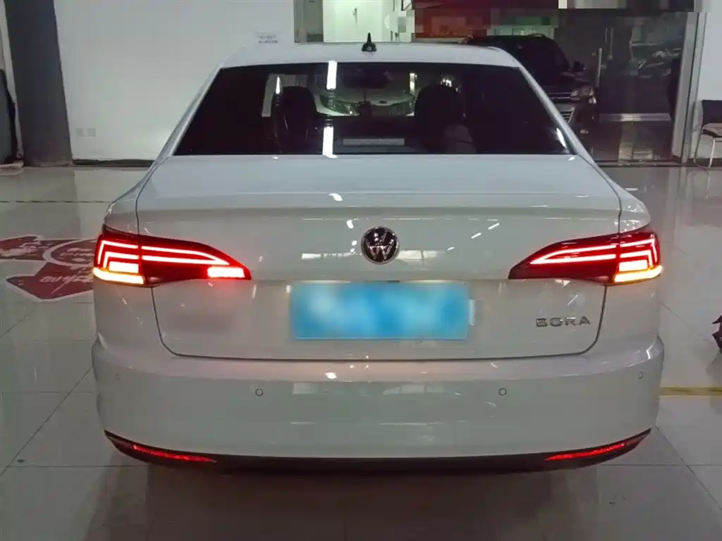 Bora 2021 1.5L automatic fashion smart connected version купить на сайте DeffCars