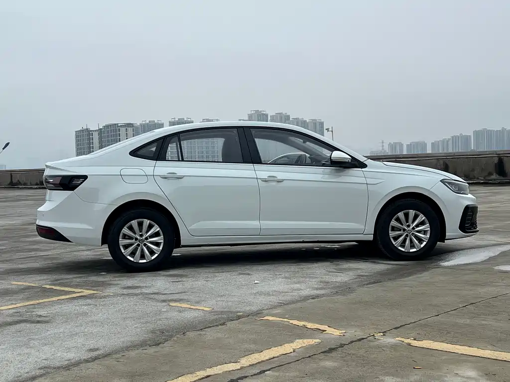 Lavida 2025 Xinrui 1.5L Outstanding Xinyi Edition купить на сайте DeffCars
