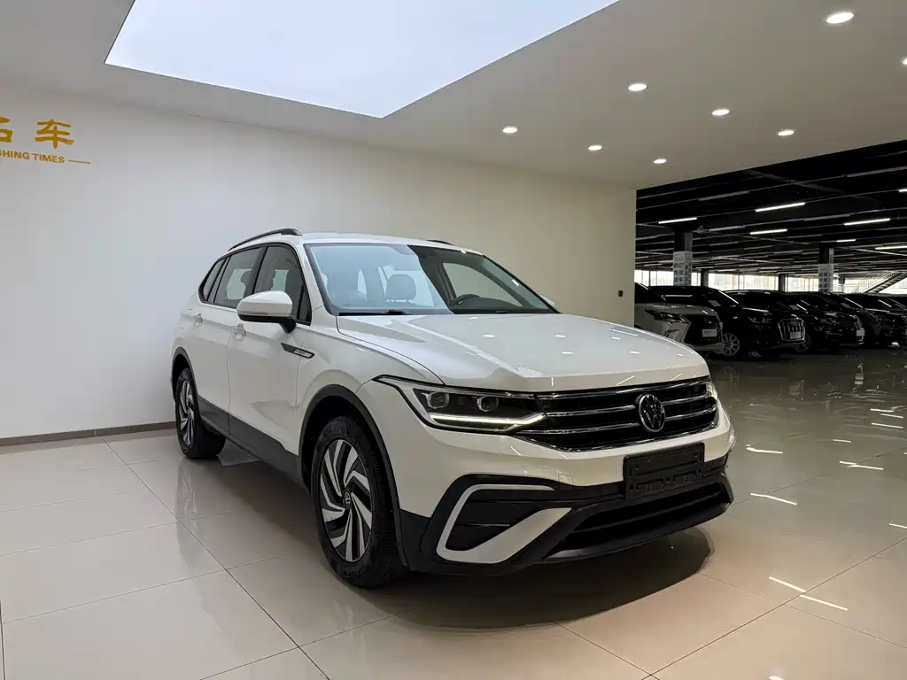 Tiguan L 2023 330TSI automatic two-wheel drive comfort version купить на сайте DeffCars