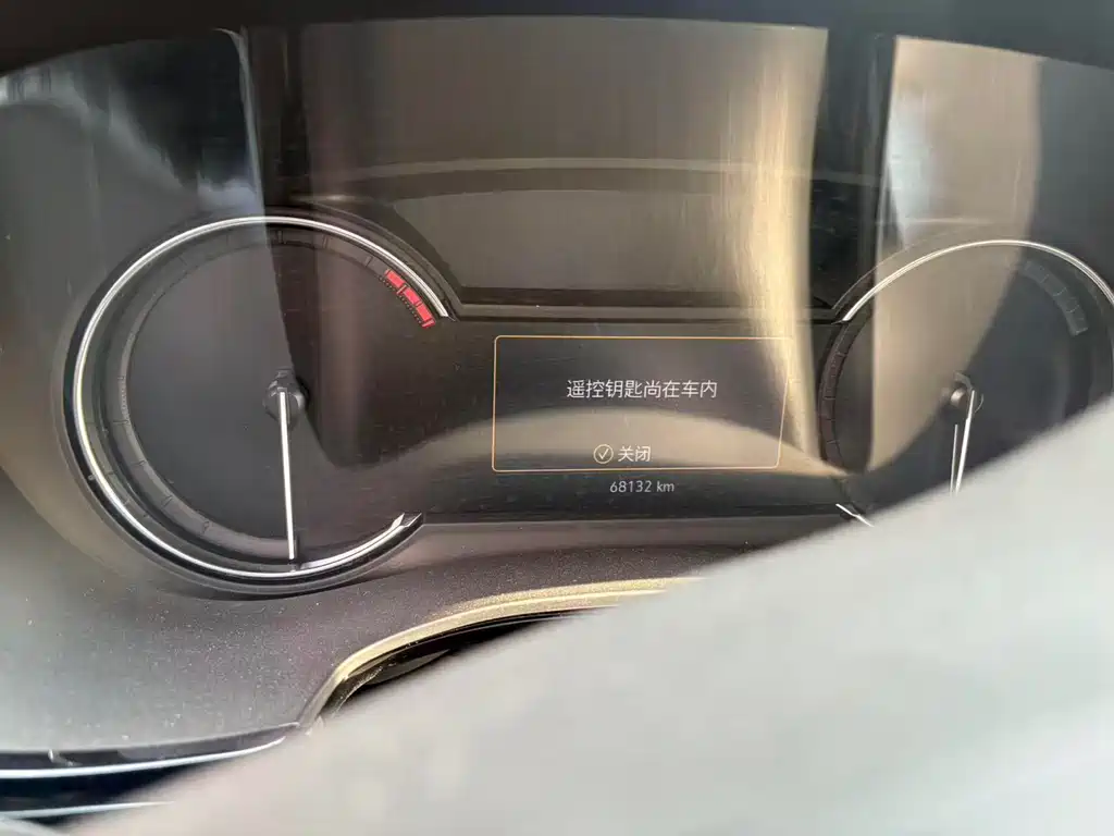 Cadillac XT6 2020 28T six-seat luxury model купить на сайте DeffCars