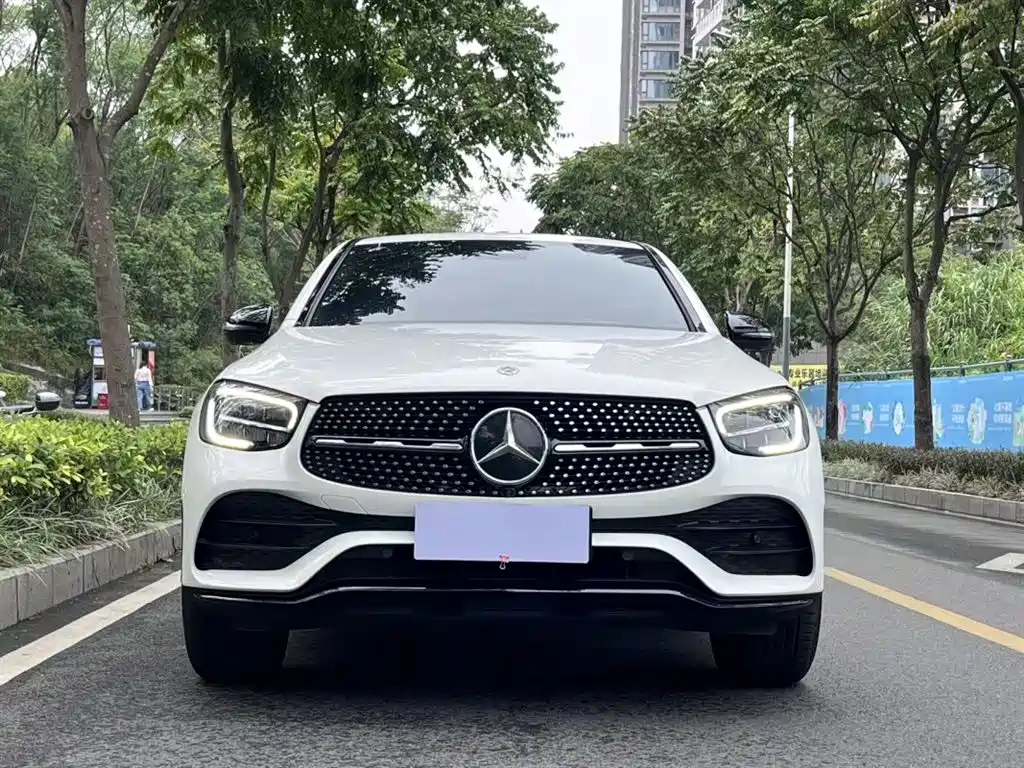 Mercedes-Benz GLC Coupe 2021 GLC 300 4MATIC Coupe SUV купить на сайте DeffCars