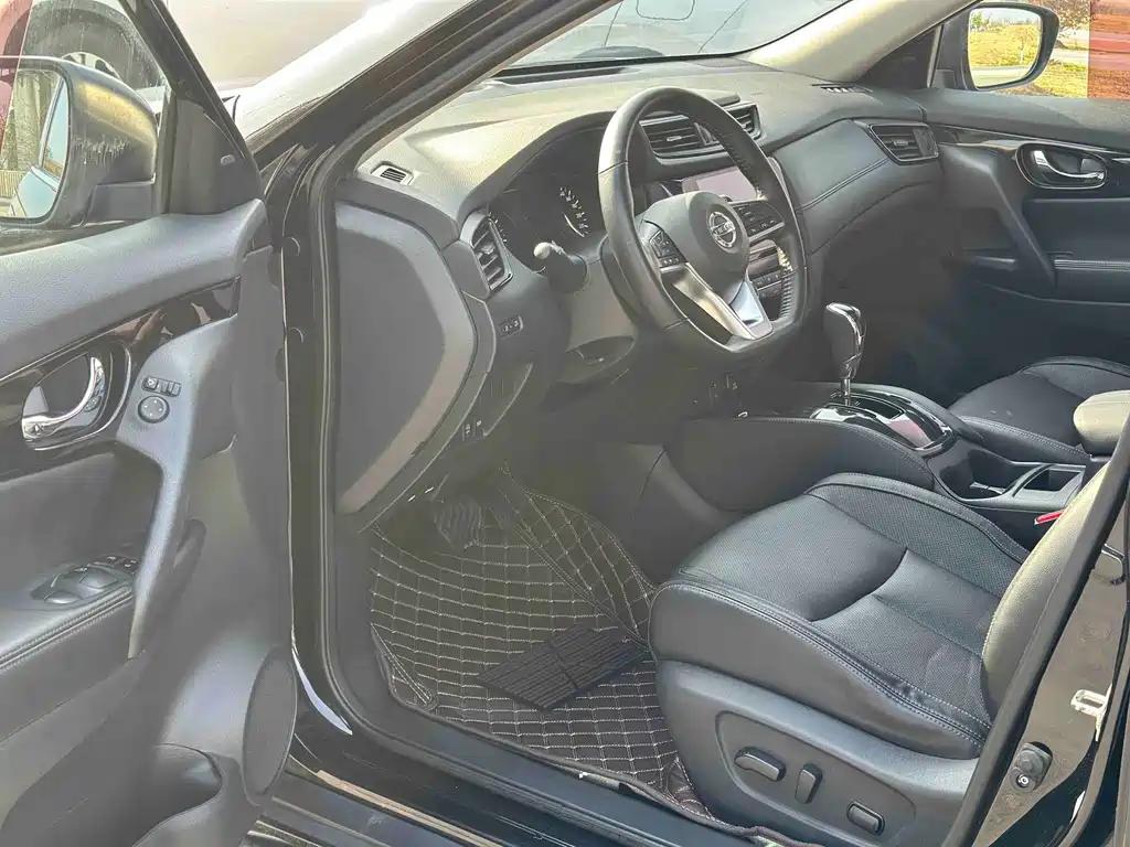 X-Trail 2019 2.0L CVT Intelligent Comfort Edition 2WD купить на сайте DeffCars