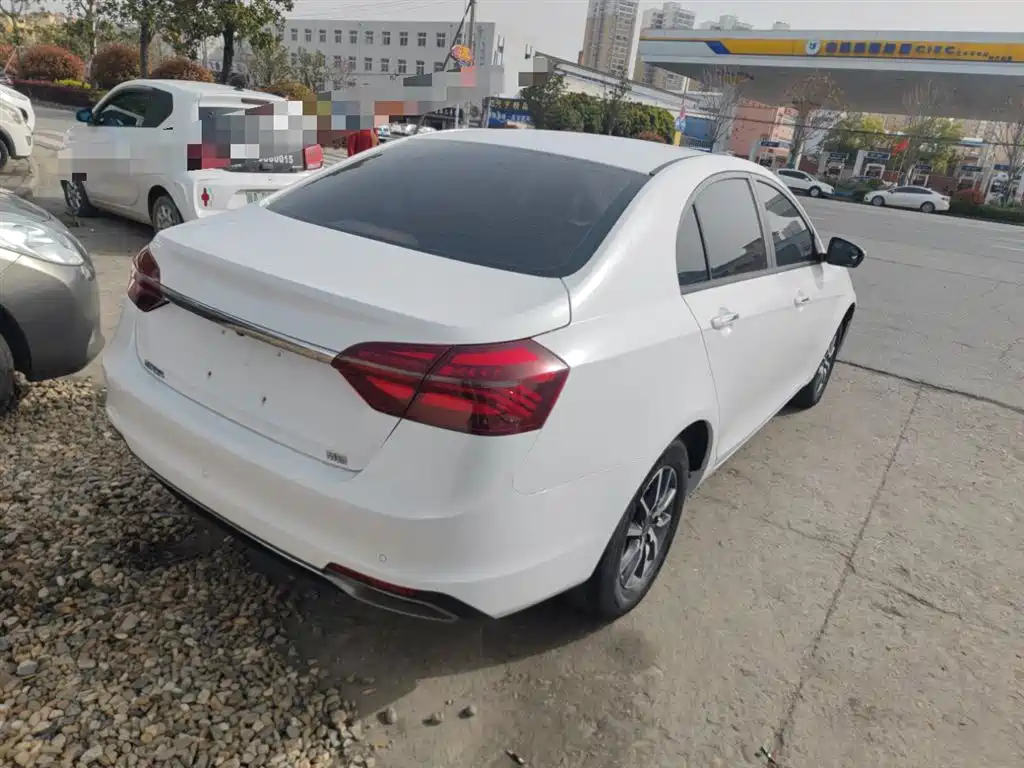 Emgrand 2019 Leading Edition 1.5L CVT Luxury Type National VI купить на сайте DeffCars