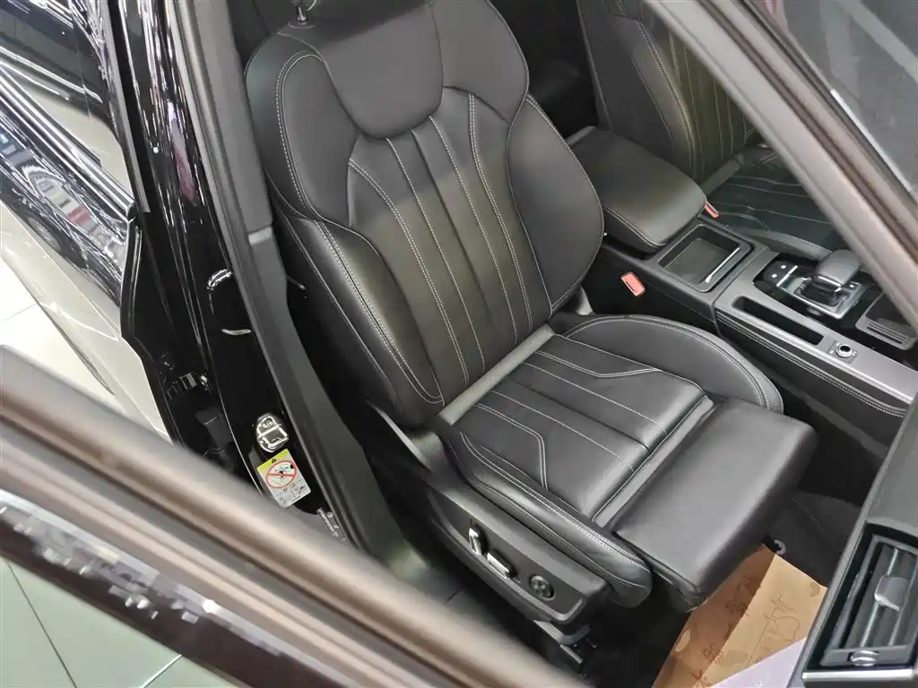 Audi Q5L 2023 45T luxury and dynamic model купить на сайте DeffCars