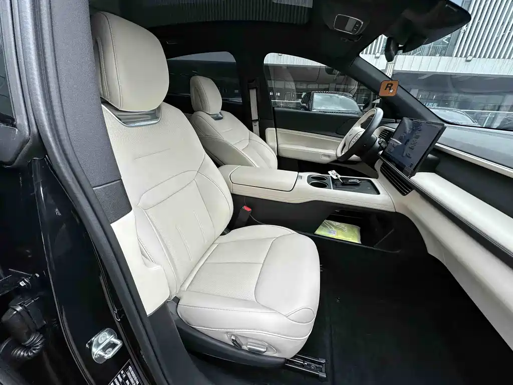 Xpeng G6 2023 model 580 long battery life Max купить на сайте DeffCars