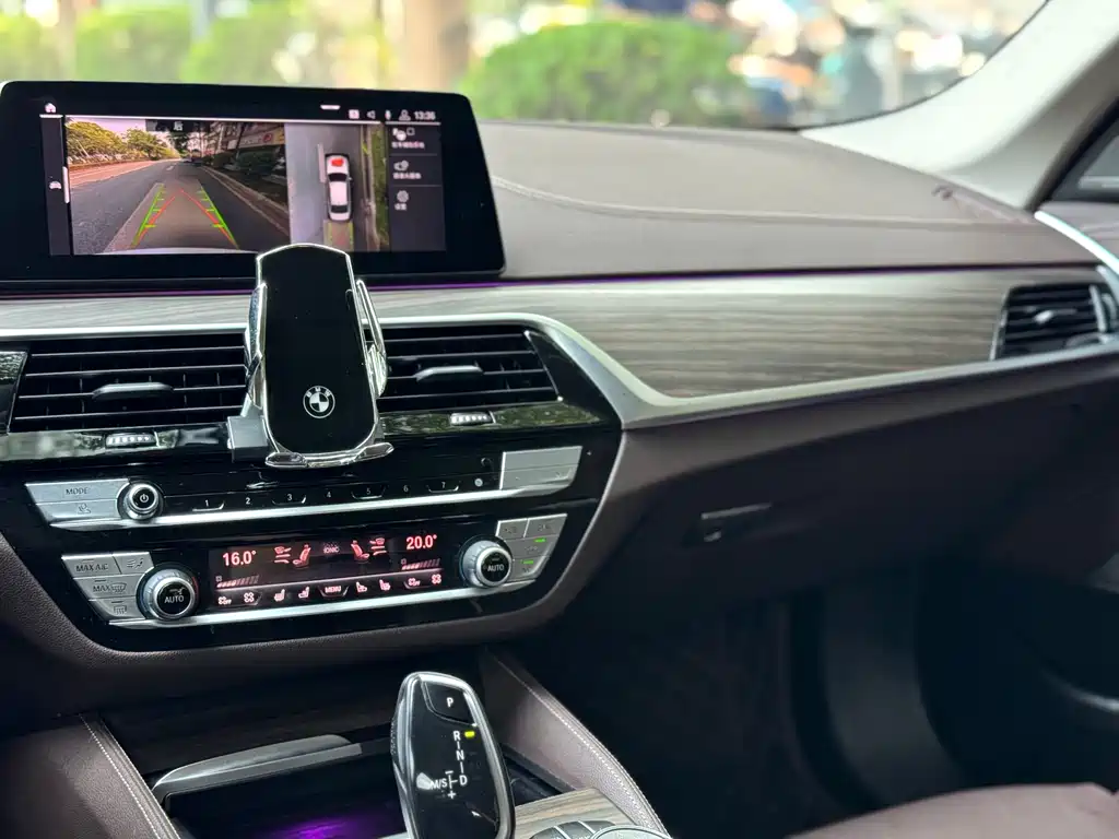 BMW 5 Series 2020 530Li Exclusive Luxury Package купить на сайте DeffCars