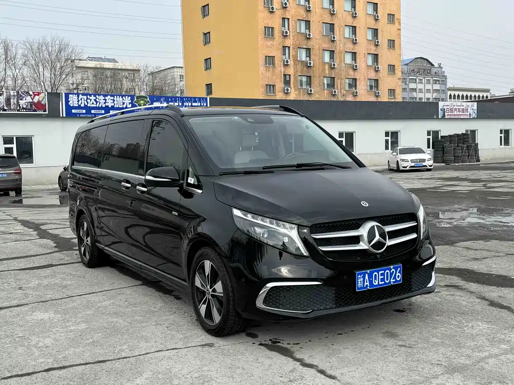 Mercedes-Benz V-Class 2021 V 260 L Long Wheelbase Premium Edition купить на сайте DeffCars