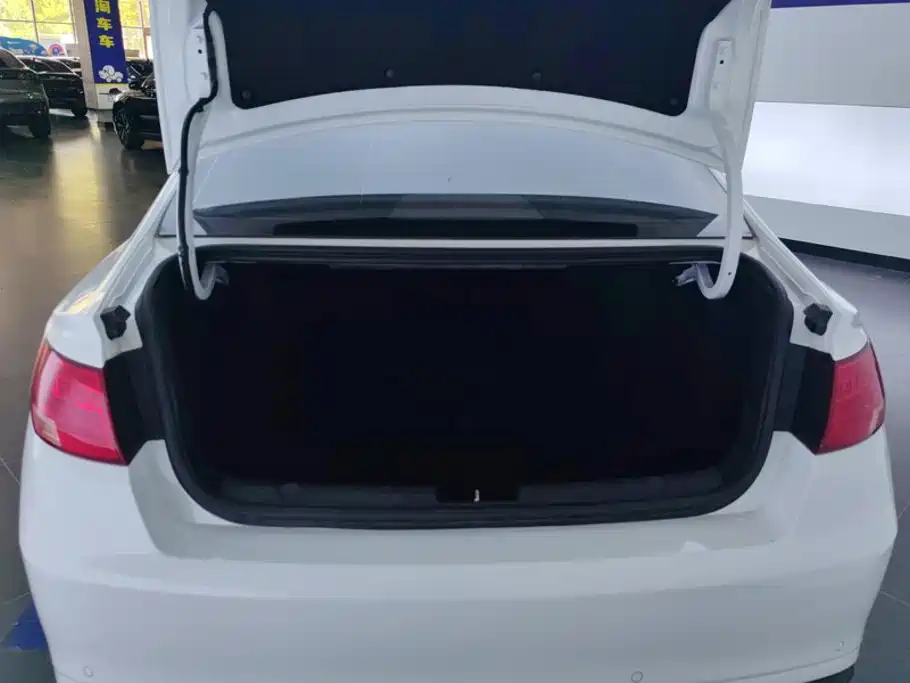 Emgrand GL 2020 1.4T CVT luxury model купить на сайте DeffCars