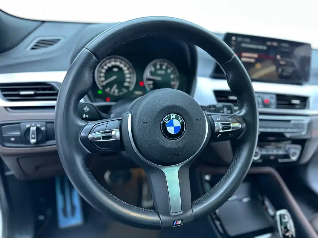 BMW X2 2021 facelift sDrive25i Night Edition купить на сайте DeffCars