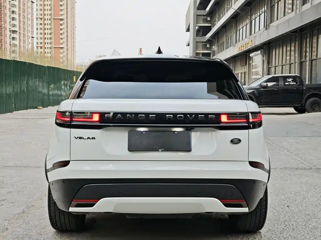 Range Rover Velar 2024 Dynamic HSE купить на сайте DeffCars