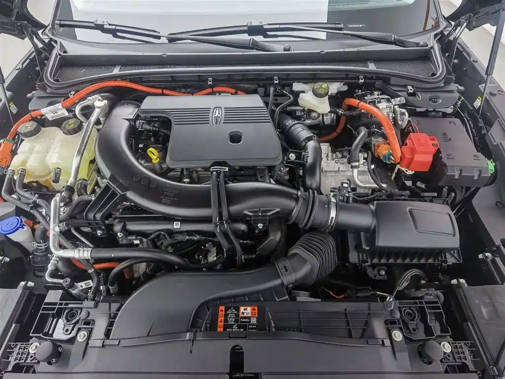 Lincoln Z 2025 2.0T Premium Hybrid Edition купить на сайте DeffCars