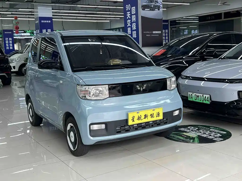 Hongguang MINIEV 2022 Lithium Iron Phosphate купить на сайте DeffCars