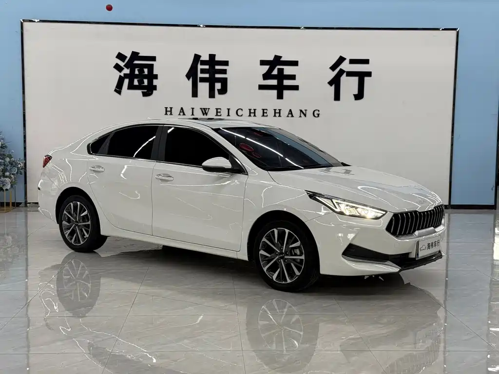 Kia K3 2021款 改款 1.5L CVT时尚版 купить на сайте DeffCars