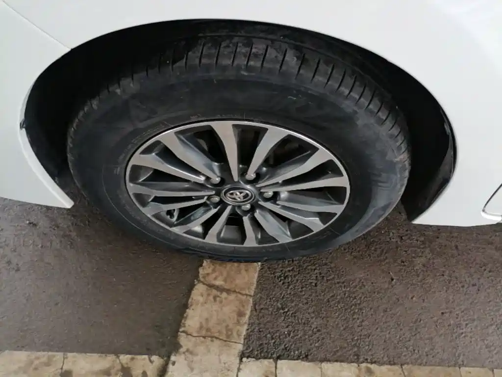 Corolla 2017 facelift 1.2T S-CVT GL купить на сайте DeffCars