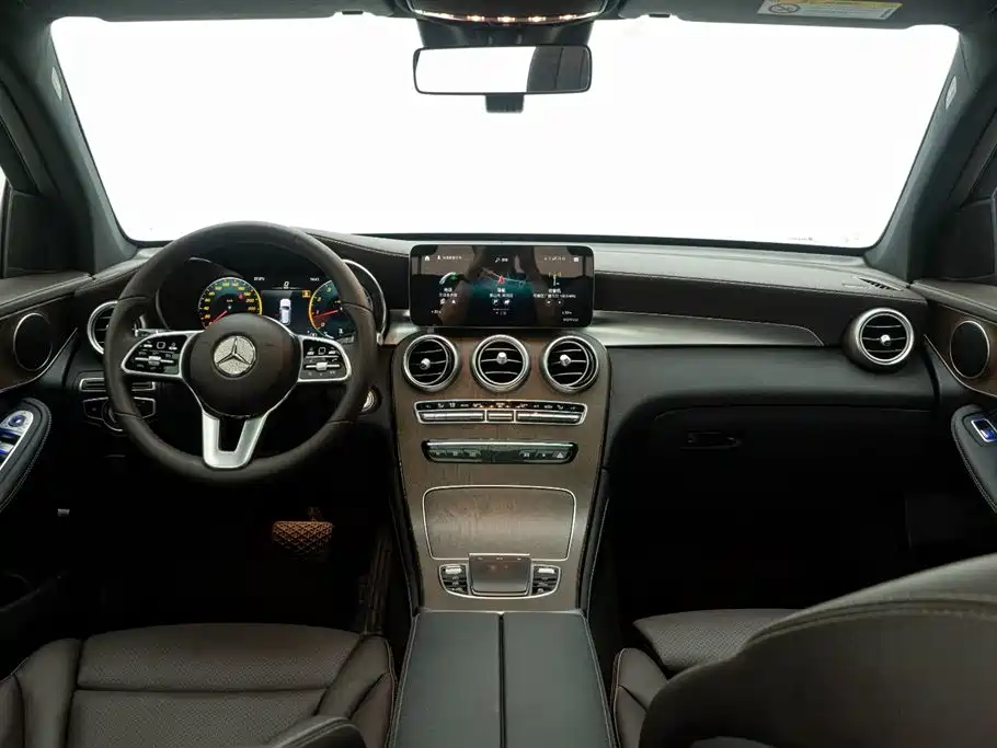 Mercedes-Benz GLC 2020 facelift GLC 300 L 4MATIC dynamic купить на сайте DeffCars