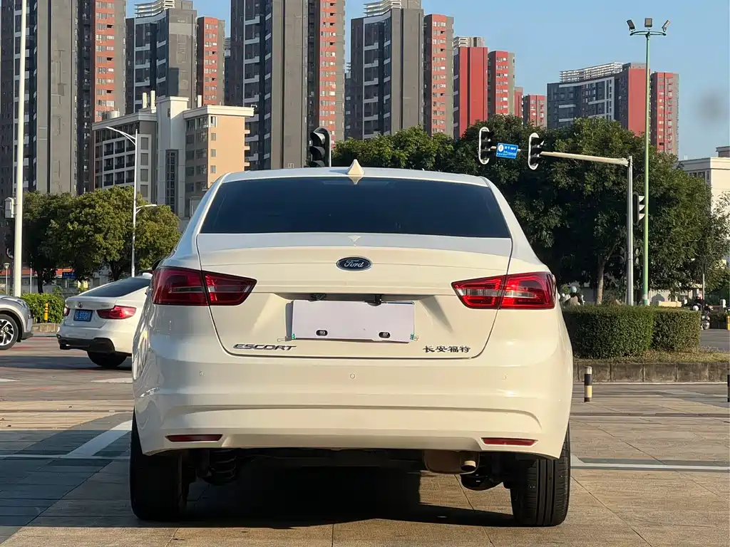 Escort 2017 facelift 1.5L automatic comfort model купить на сайте DeffCars