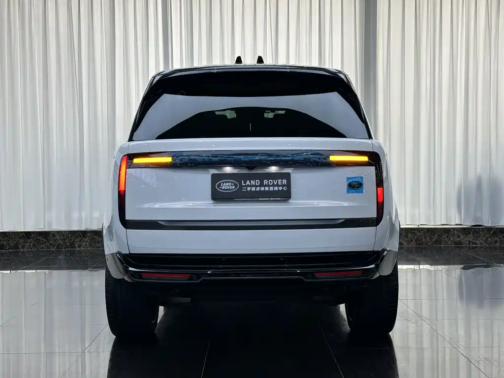 Range Rover 2023 3.0 L6 400PS Seven-seater Extended Edition купить на сайте DeffCars