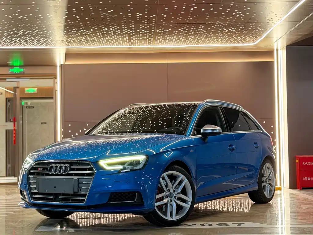 Audi A3 2017 Sportback 35 TFSI Sports купить на сайте DeffCars