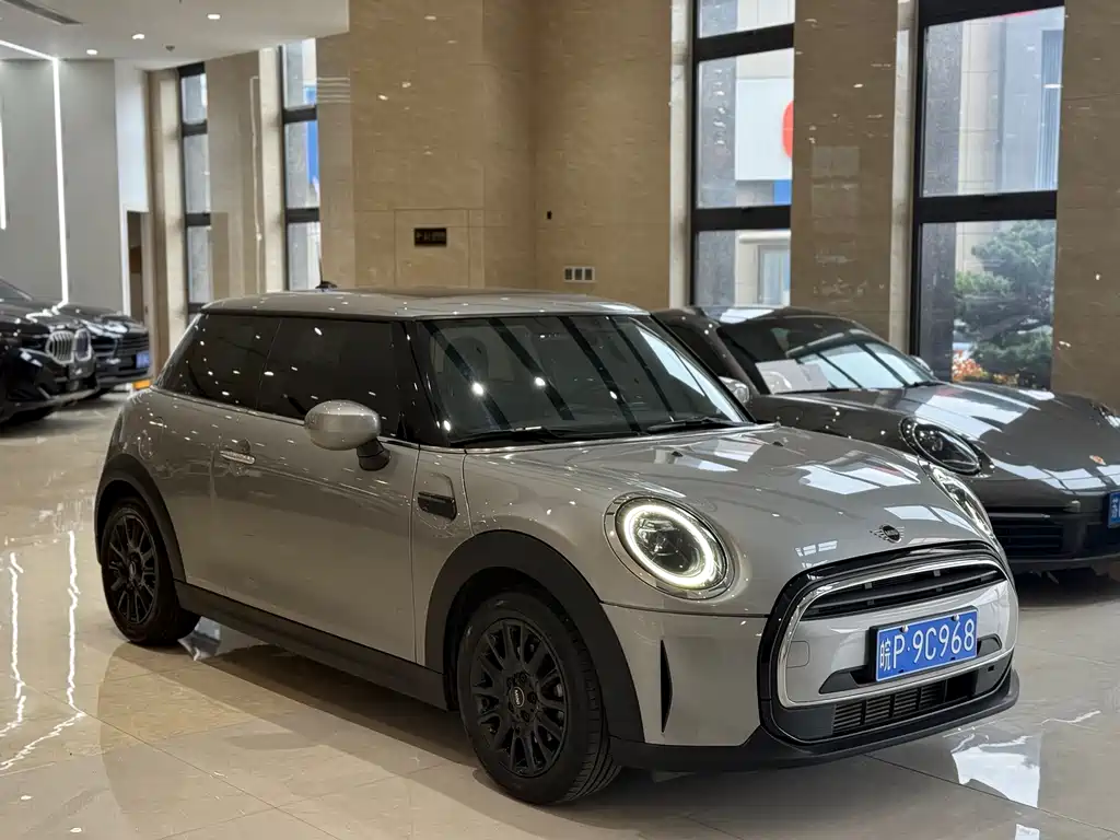 MINI 2023 1.5T ONE купить на сайте DeffCars