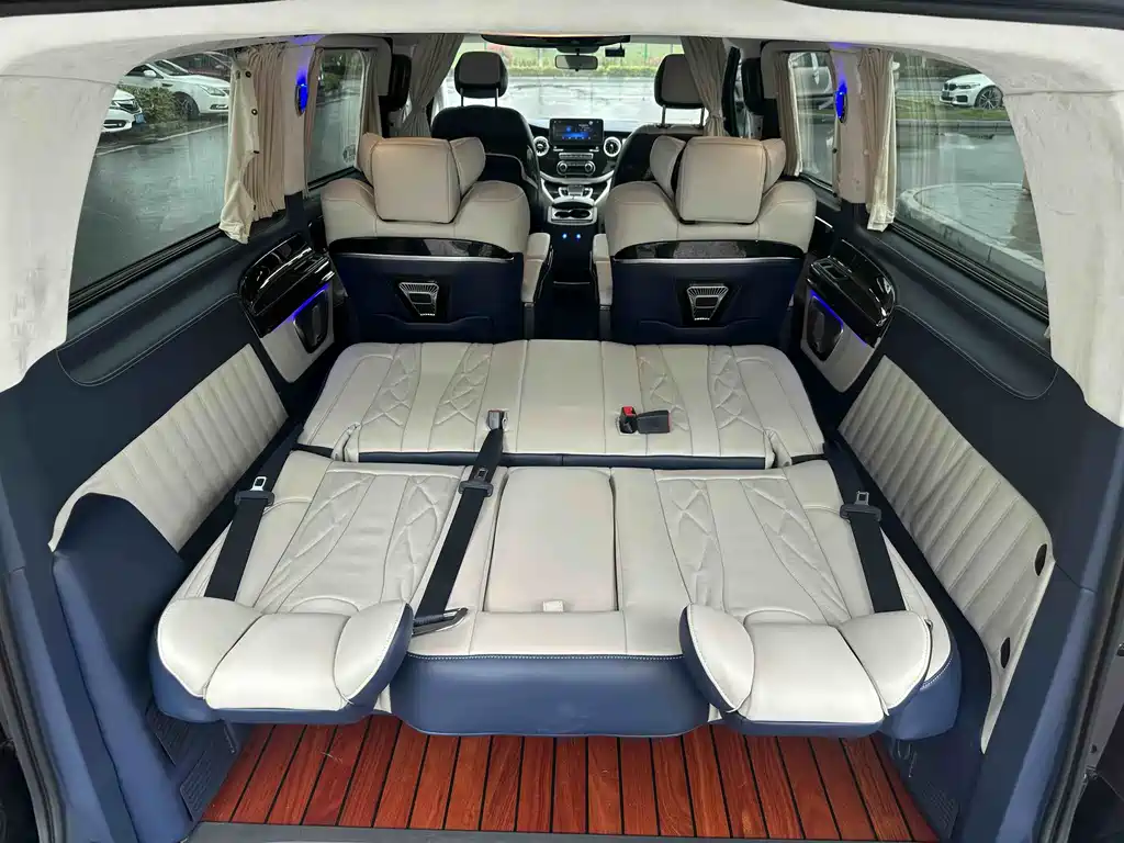 Vito 2023 2.0T Business Edition 7 seats купить на сайте DeffCars