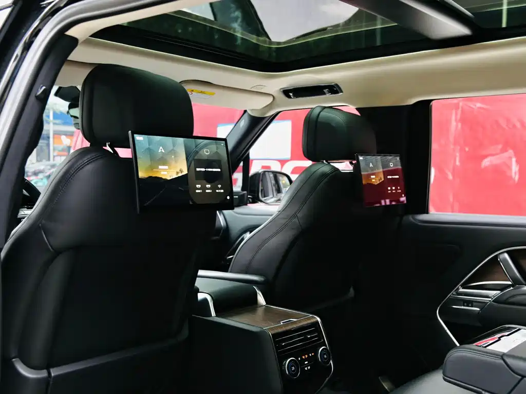 Range Rover 2023 3.0 L6 400PS Extended Edition купить на сайте DeffCars