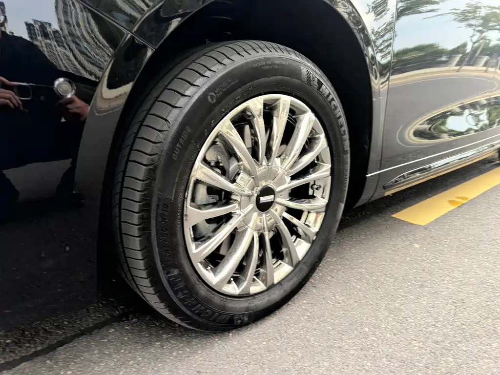 Weipai Alpine New Energy 2025 Four-wheel Drive Alpine 8 купить на сайте DeffCars