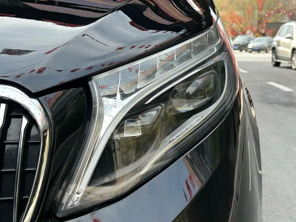 Mercedes-Benz V-Class 2021 V 260 Pilot Edition купить на сайте DeffCars