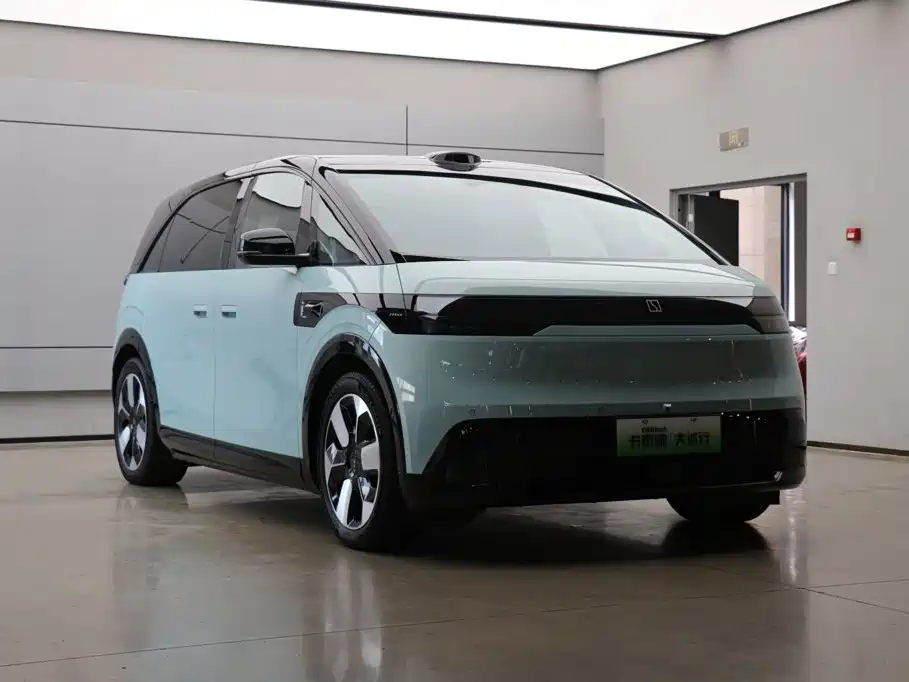 JIKE MIX 2025 Smart Driving Edition купить на сайте DeffCars