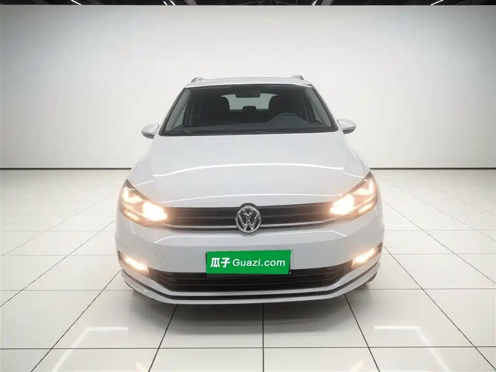 Touran 2018 Touran L 280TSI DSG Fashion Edition 7 seats National V купить на сайте DeffCars