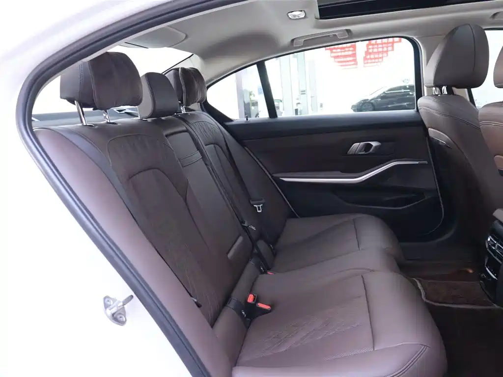 BMW 3 Series 2024 325Li M Sports Package купить на сайте DeffCars