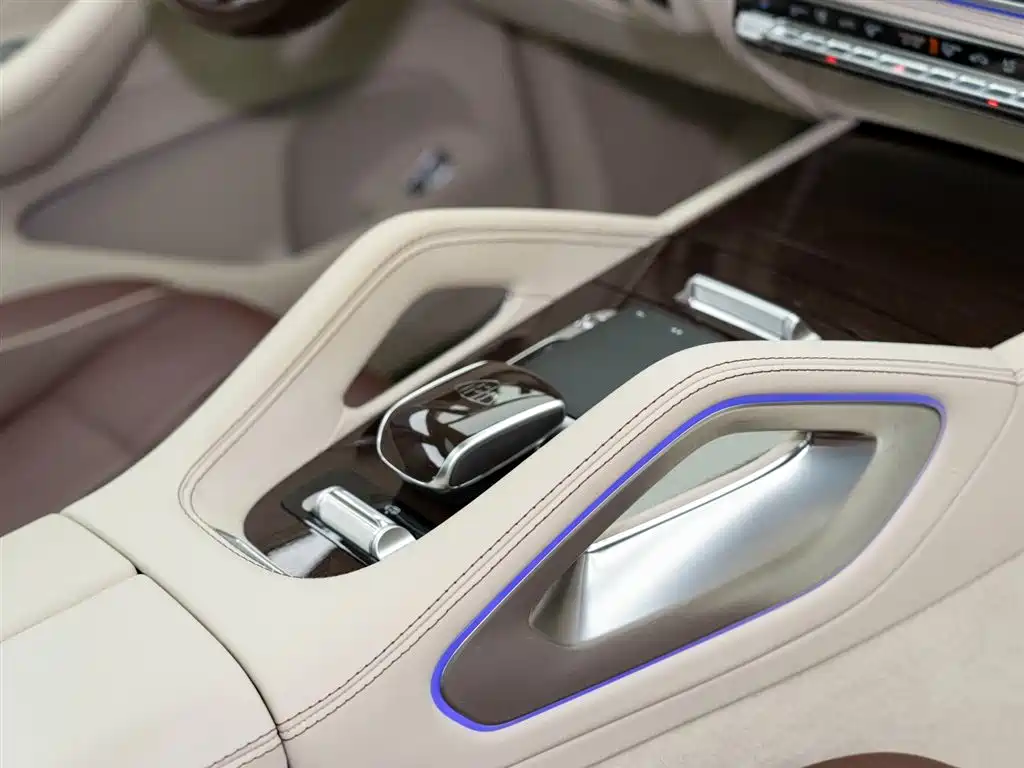 Maybach GLS 2021 GLS 600 4MATIC Lile Edition купить на сайте DeffCars