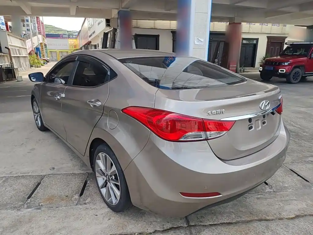 Elantra 2015 1.6L automatic premium model купить на сайте DeffCars