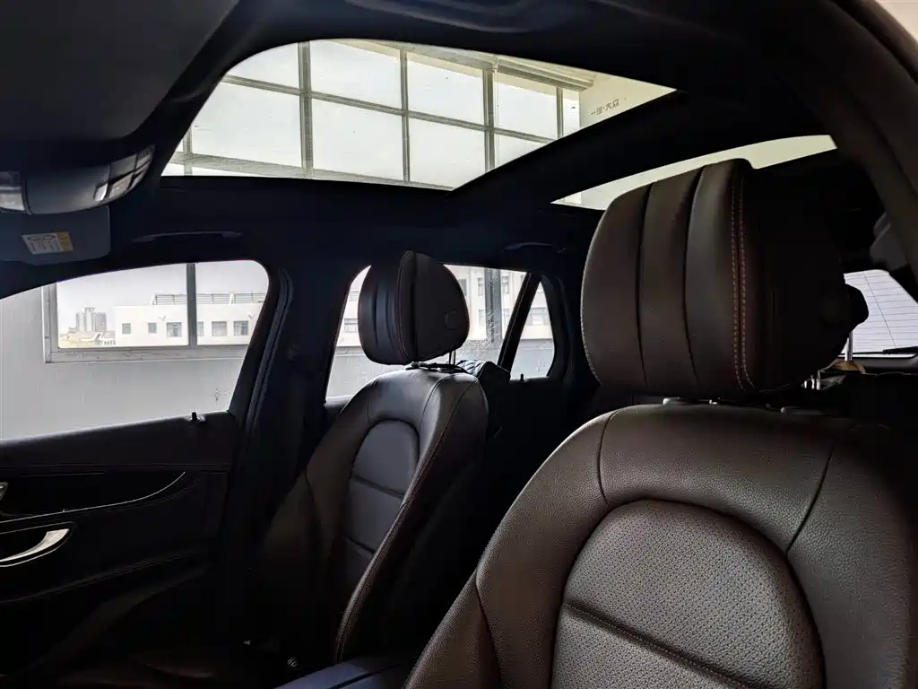 Mercedes-Benz GLC 2018 GLC 260 4MATIC luxury model купить на сайте DeffCars