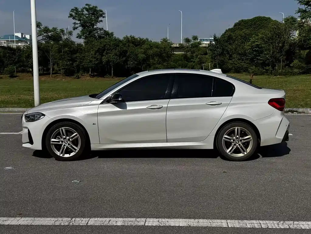 BMW 1 Series 2021 facelift 120i M Sports Night Edition купить на сайте DeffCars