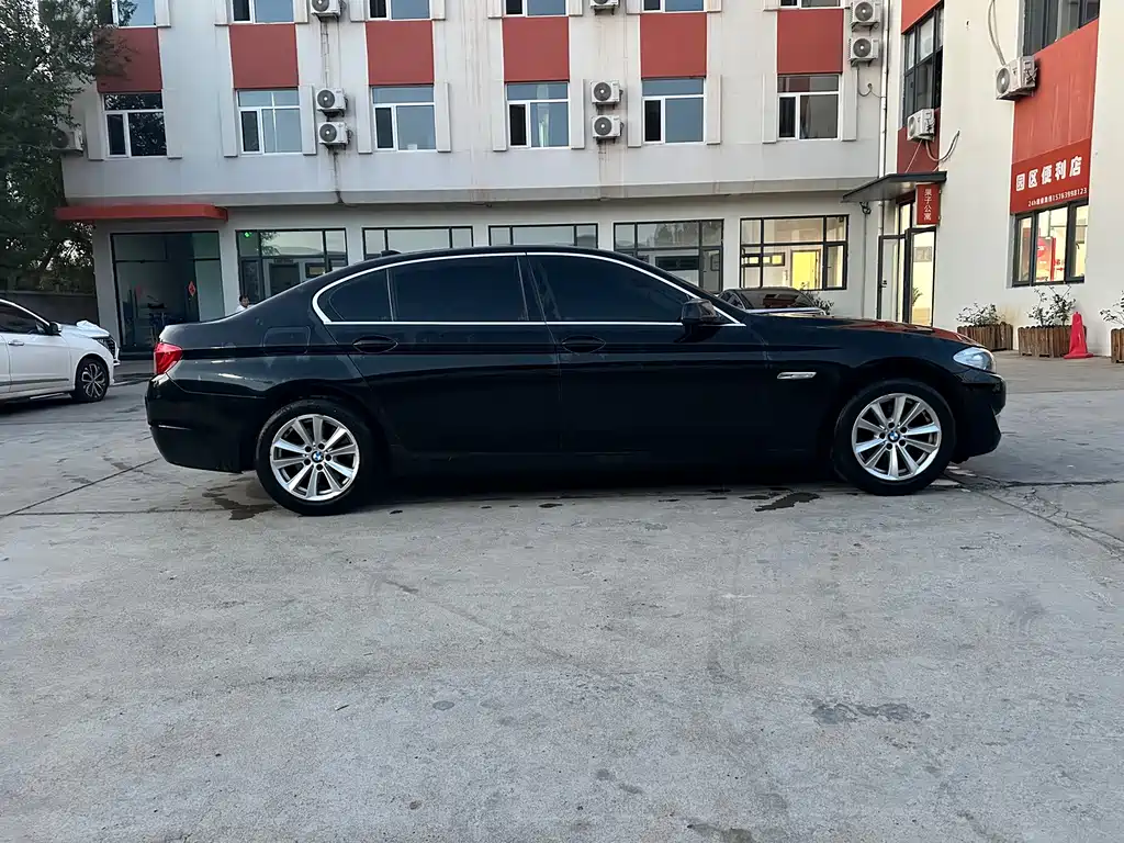 BMW 5 Series 2012 523Li Luxury Model купить на сайте DeffCars