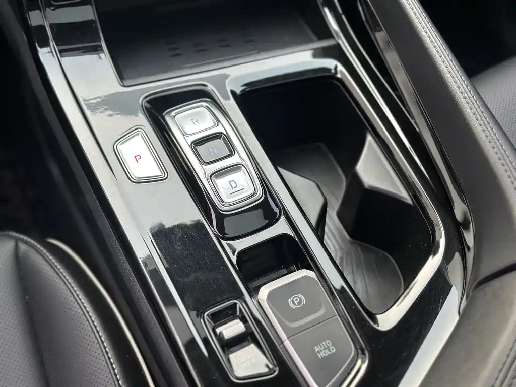 Kusitu 2021 380TGDi Smart Love Premium Edition LUX Premium купить на сайте DeffCars
