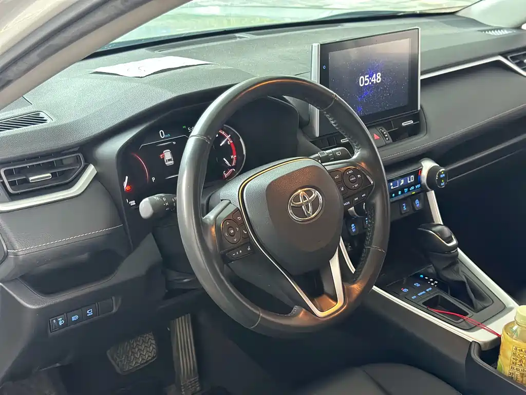 RAV4 Rongfang 2022 2.0L CVT two-wheel drive fashion Plus version купить на сайте DeffCars