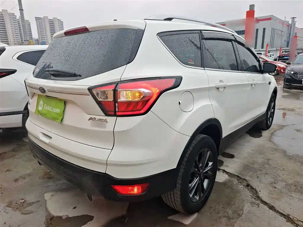Escape 2019 EcoBoost 180 two-wheel drive platinum airfoil National VI купить на сайте DeffCars