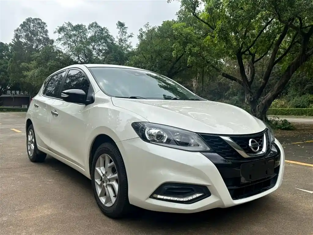 Tiida 2021 1.6L CVT Zhizun Edition купить на сайте DeffCars