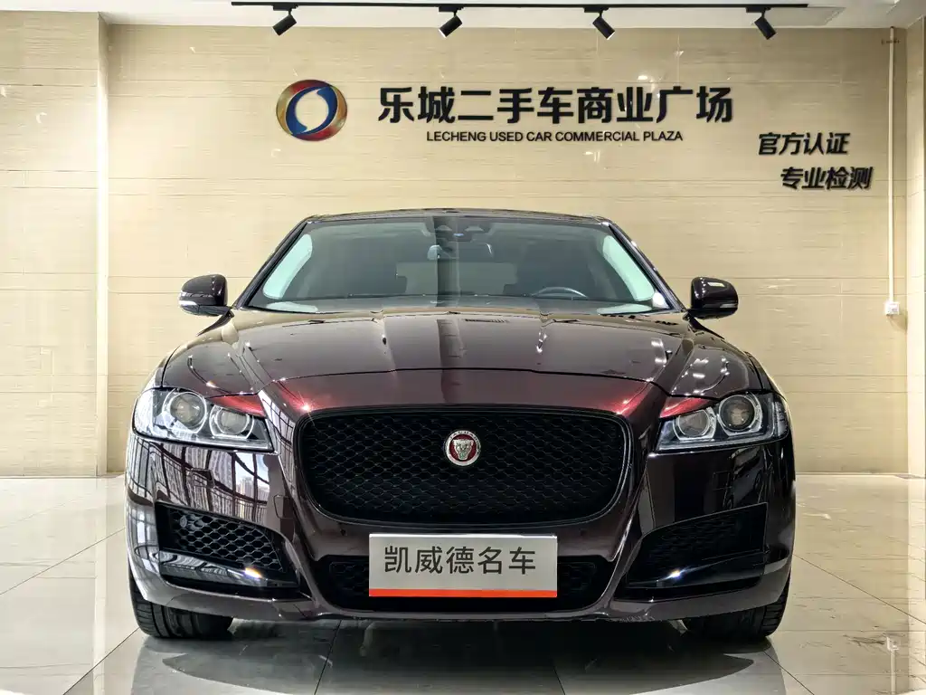 Jaguar XFL 2020 XFL 2.0T P200 two-wheel drive flagship version купить на сайте DeffCars