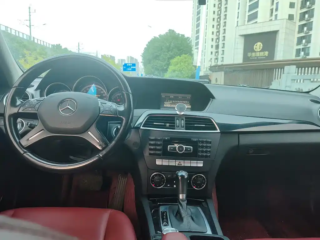 Mercedes-Benz C-Class 2013 C 180 CGI Classic купить на сайте DeffCars