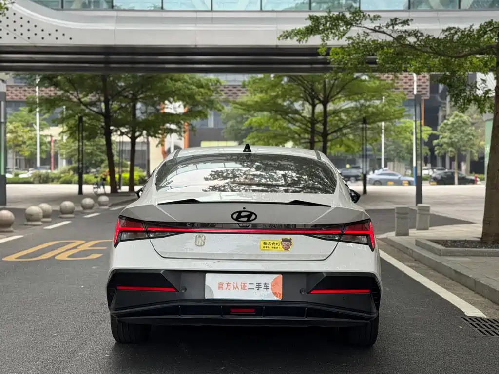 Elantra 2023 1.5L CVT LUX Premium Edition купить на сайте DeffCars