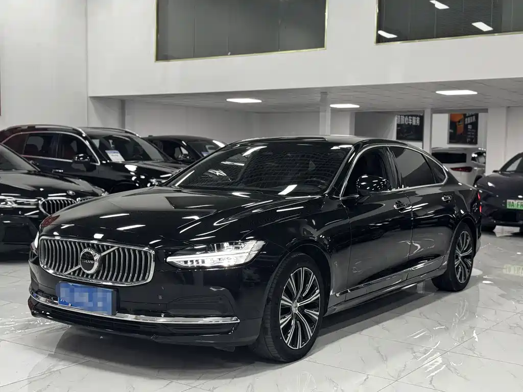 Volvo S90 2022 B5 Zhiyi Luxury Edition купить на сайте DeffCars