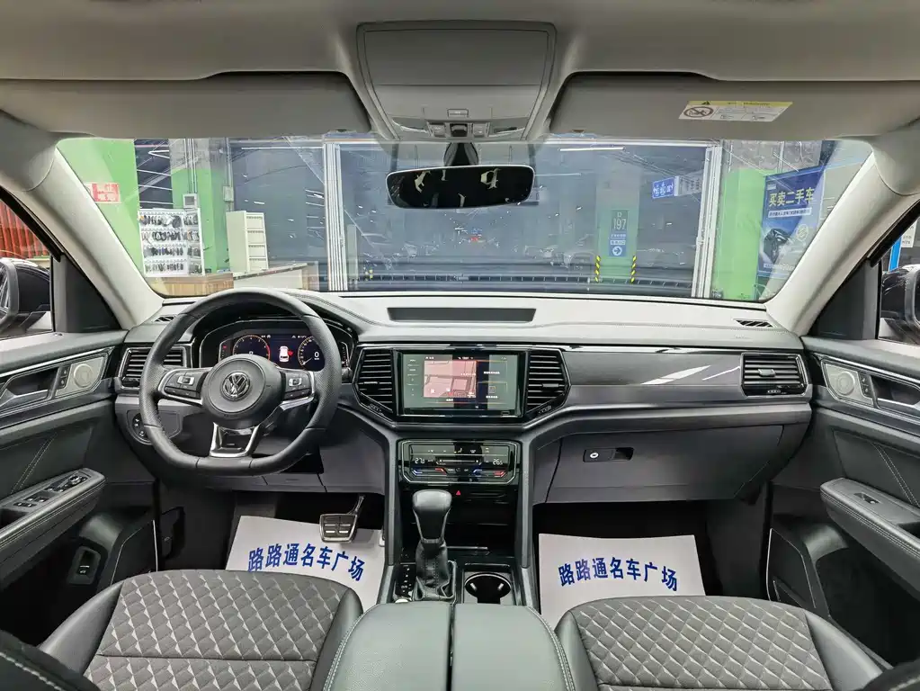 Touron 2020 Touron X 380TSI four-wheel drive luxury version купить на сайте DeffCars